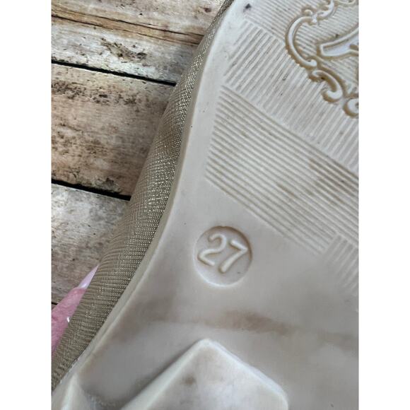 Pipperdoodles Gold Bow Shoes Size 27 (US 8.5) - Picture 6 of 8